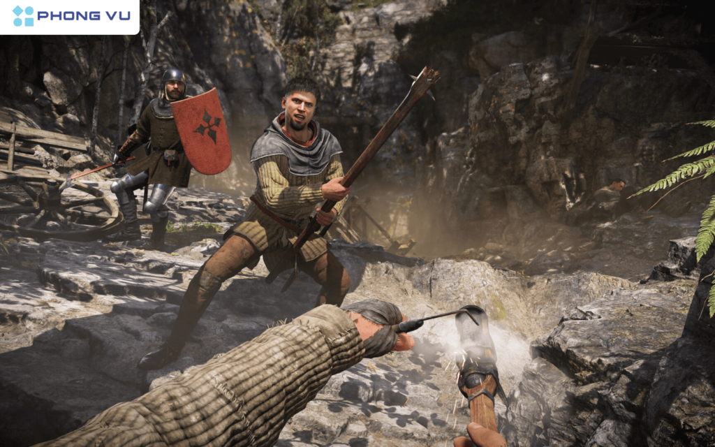 Người chơi sẽ theo chân Henry, từ một người thợ rèn trở thành hiệp sĩ, đối mặt với những thách thức của cuộc sống thời trung cổ