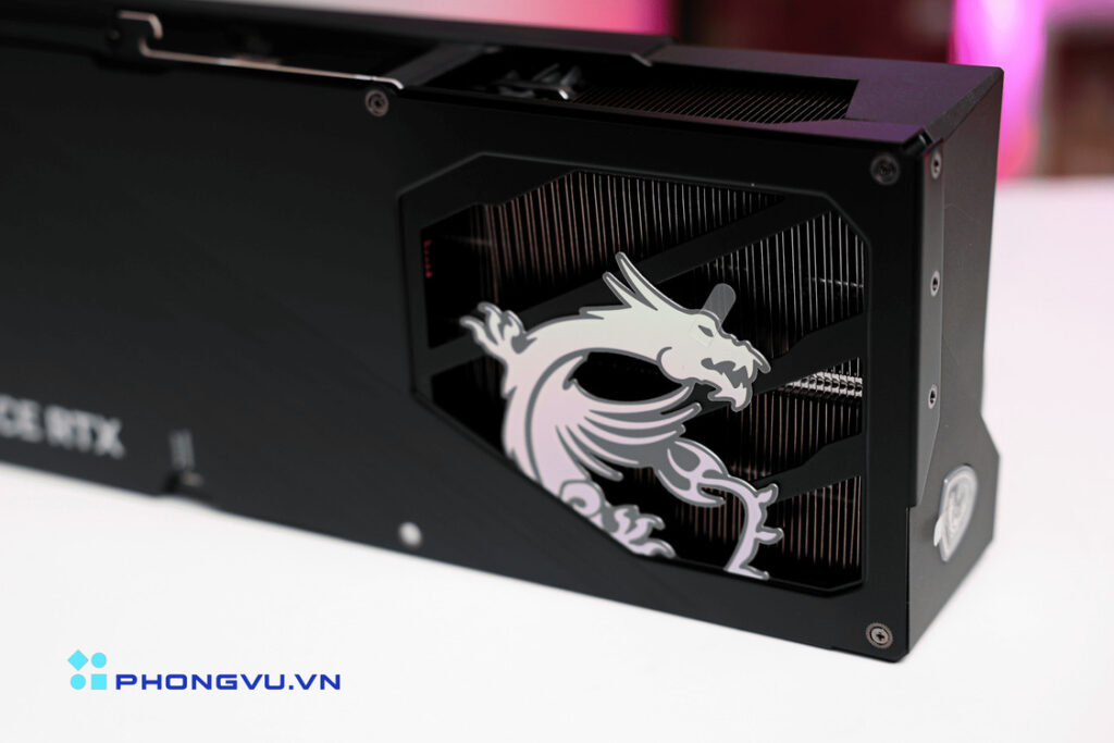 Đánh giá card đồ họa MSI RTX 5090 32G GAMING TRIO OC 4 RTX 5090 32G GAMING TRIO OC có thể duy trì nhiệt độ ổn định ngay cả khi hoạt động ở hiệu suất cao