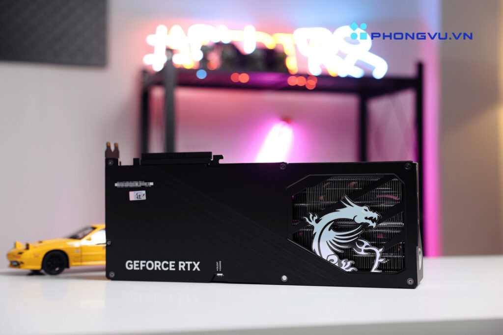 Đánh giá card đồ họa MSI RTX 5090 32G GAMING TRIO OC 7 RTX 5090 32G GAMING TRIO OC thực sự vượt trội so với thế hệ trước, mang lại trải nghiệm gaming và làm việc mượt mà nhất