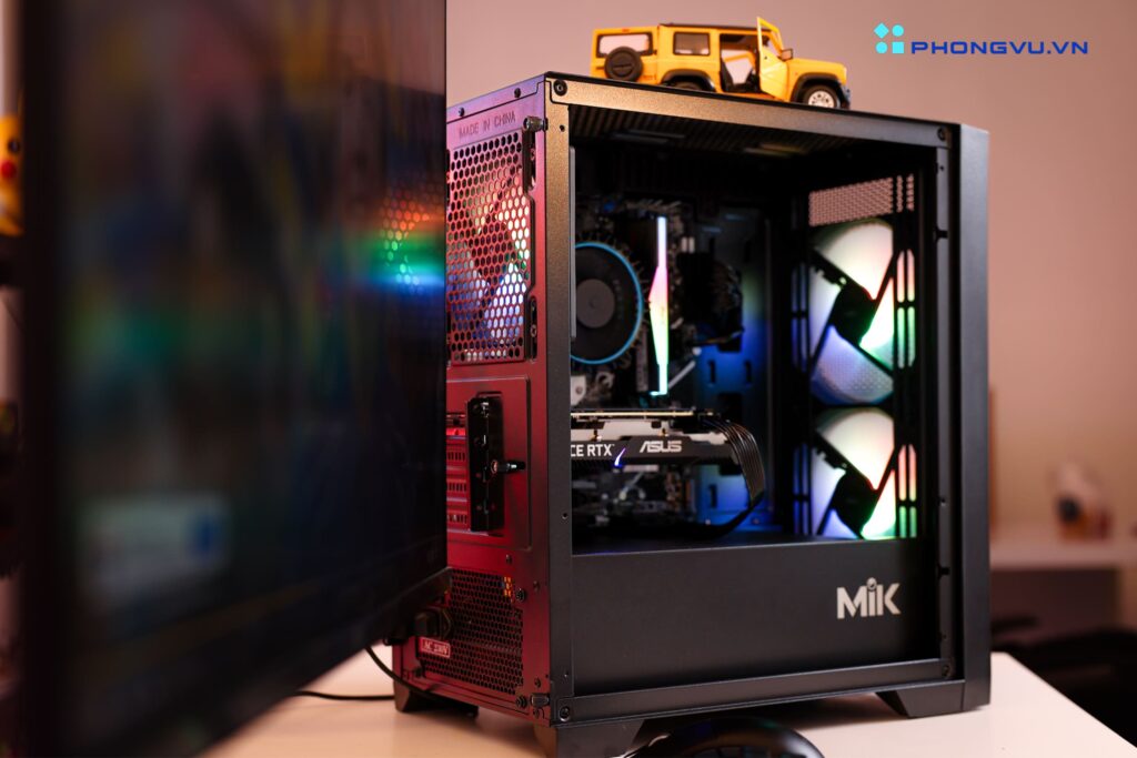 Đánh giá PC Gaming Apollo M003 - Sự lựa chọn "quốc dân" cho game thủ năm 2025 4 PC Apollo M003 được trang bị 1 thanh RAM Adata 16GB DDR4 3200MHz