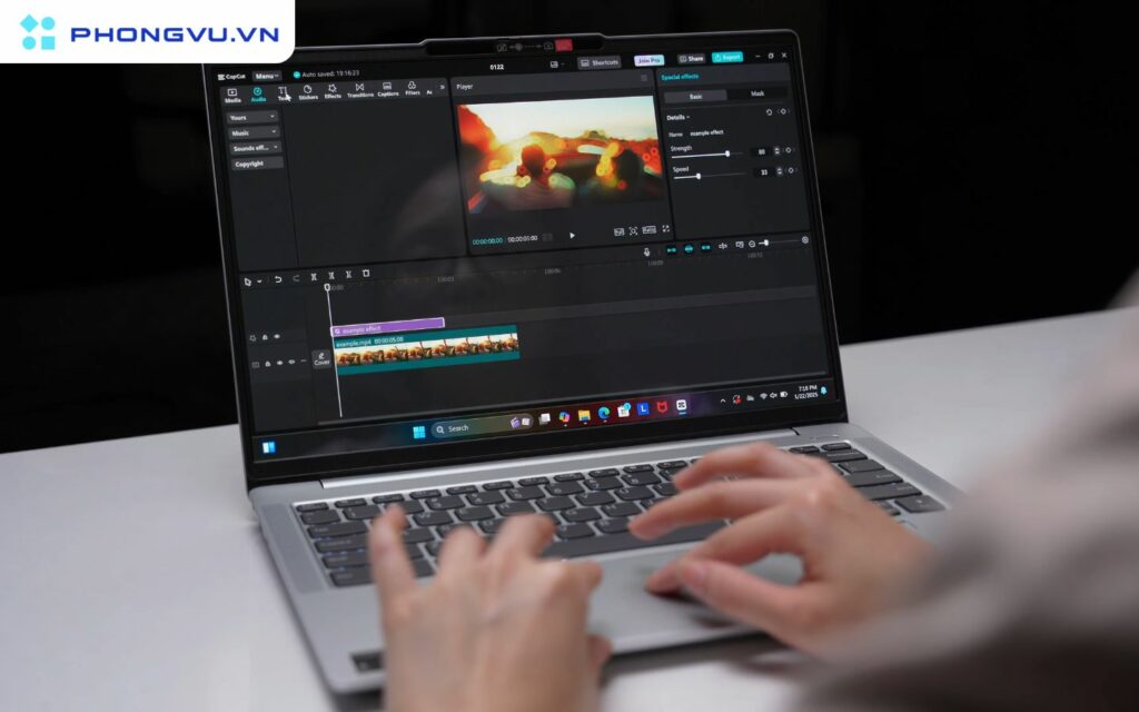 Máy có thể xử lý mượt mà các tác vụ văn phòng, duyệt web, xem phim, thậm chí là chỉnh sửa video 4K (tuy nhiên, không nên sử dụng các hiệu ứng quá nặng)