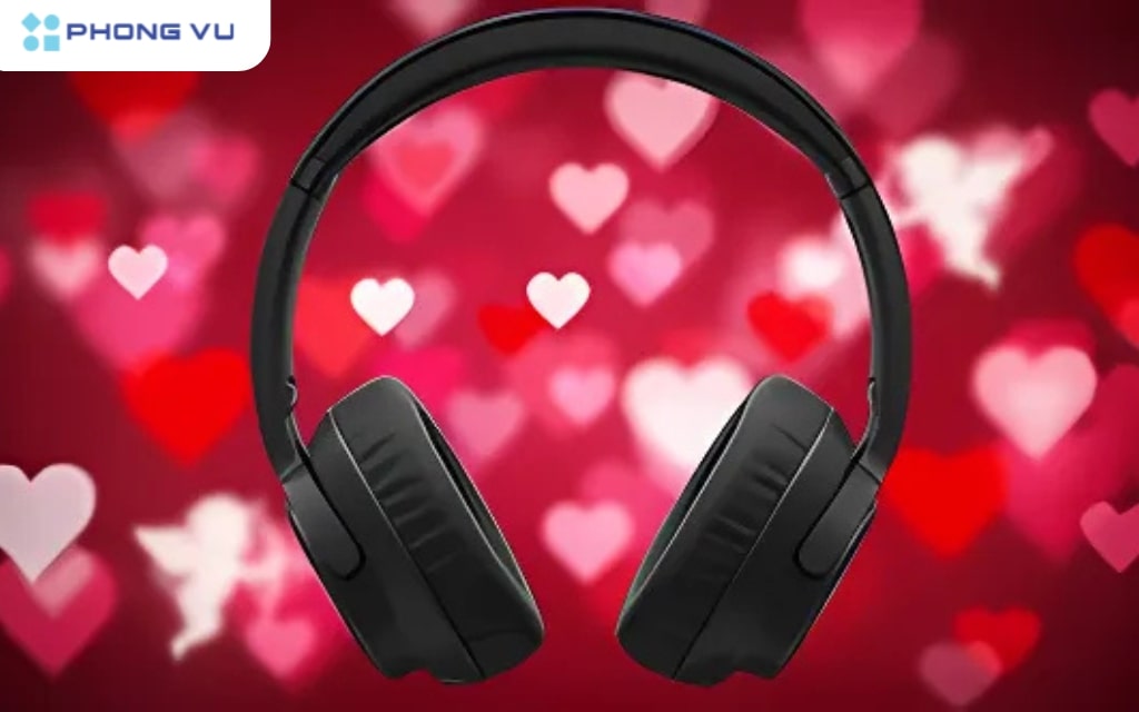 Một đôi tai nghe chất lượng cao sẽ giúp bạn trai tận hưởng âm nhạc một cách trọn vẹn hơn