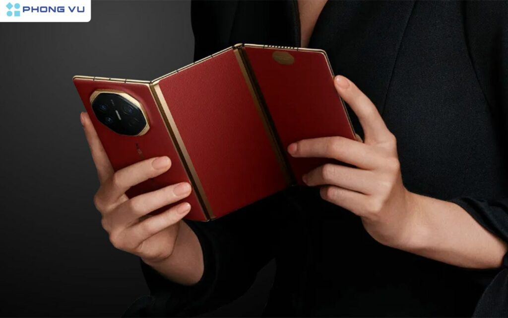 Huawei Mate XT trang bị bộ ba camera chất lượng phía sau máy