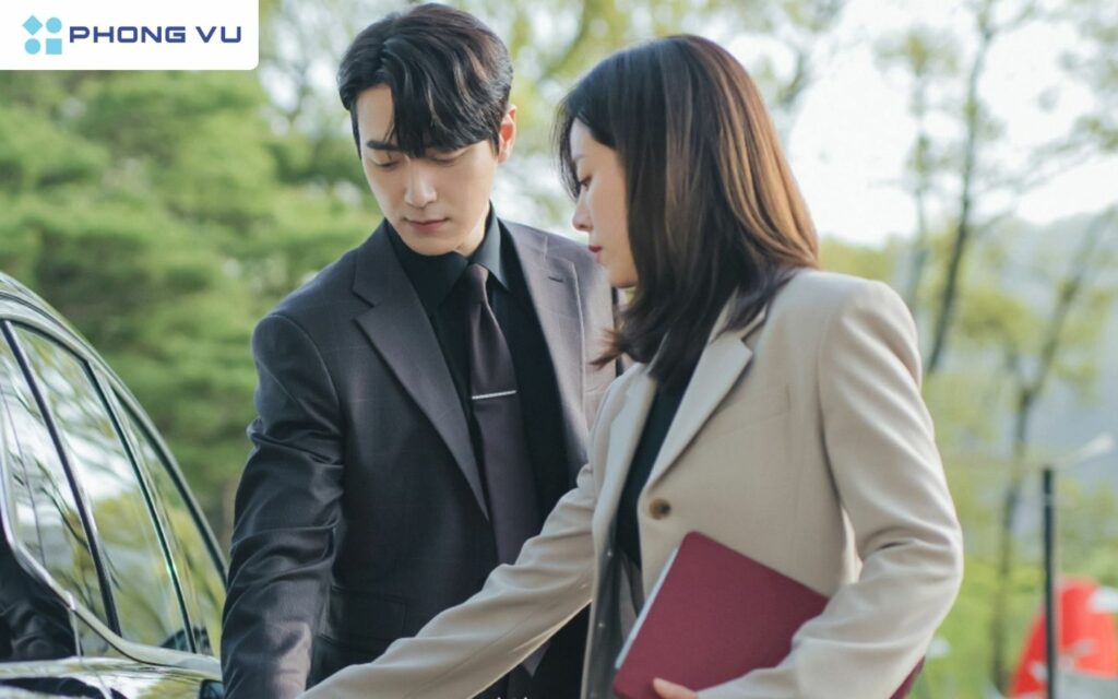 Love Scout xoay quanh mối tình bí mật chốn văn phòng giữa nam thư ký và nữ giám đốc