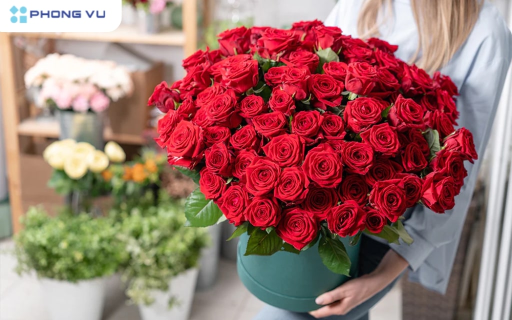 Bạn có thể chọn loài hoa nàng yêu thích hoặc những loài hoa mang ý nghĩa đặc biệt trong tình yêu