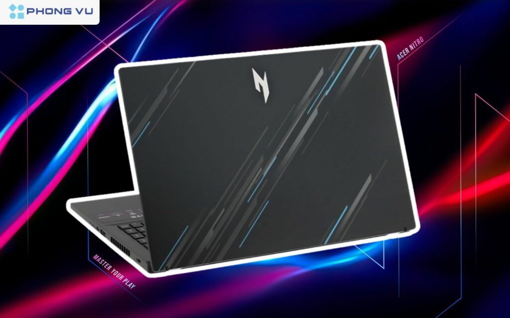 Acer Nitro V 15 ANV15-51-59MT: Laptop gaming giá rẻ có thực sự đáng tiền? 5 Khác với phong cách gaming rực rỡ thường thấy, Acer Nitro V 15 chọn thiết kế tối giản với vỏ nhựa đen bóng, điểm xuyết vài đường nét xám và xanh trên nắp máy.