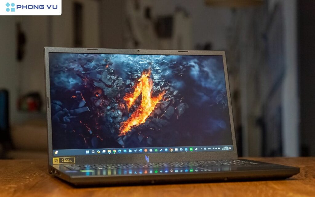 Acer Nitro V 15 ANV15-51-59MT: Laptop gaming giá rẻ có thực sự đáng tiền? 8 Thời lượng pin 9 giờ 51 phút (test xem video 720p, độ sáng 50%) là một bất ngờ lớn với Acer Nitro V 15