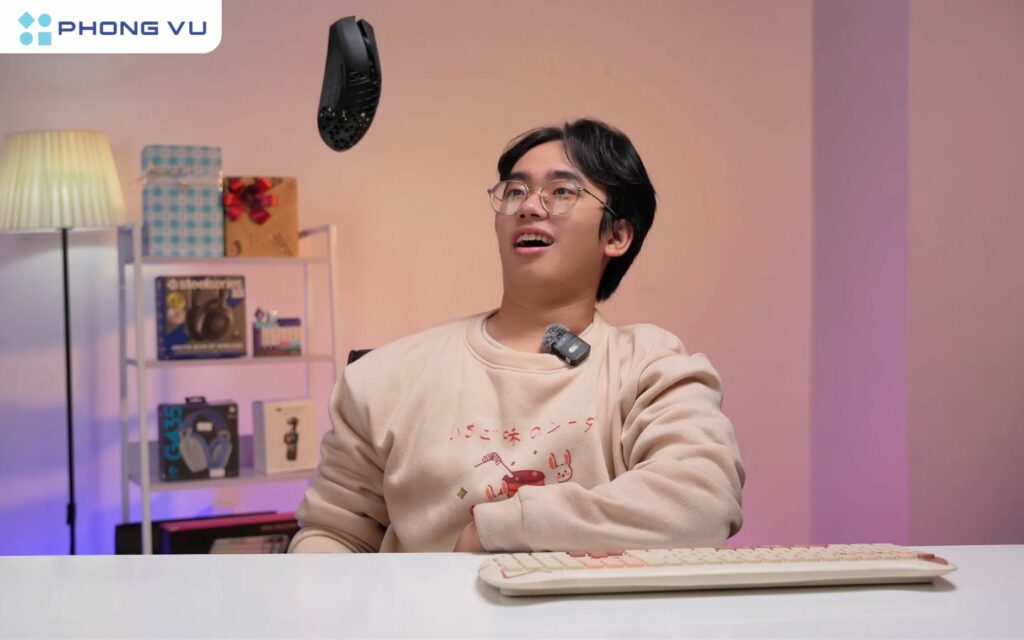 Chuột ASUS TUF M4 AIR là một sản phẩm thuộc dòng TUF Gaming của ASUS, nhắm đến đối tượng game thủ