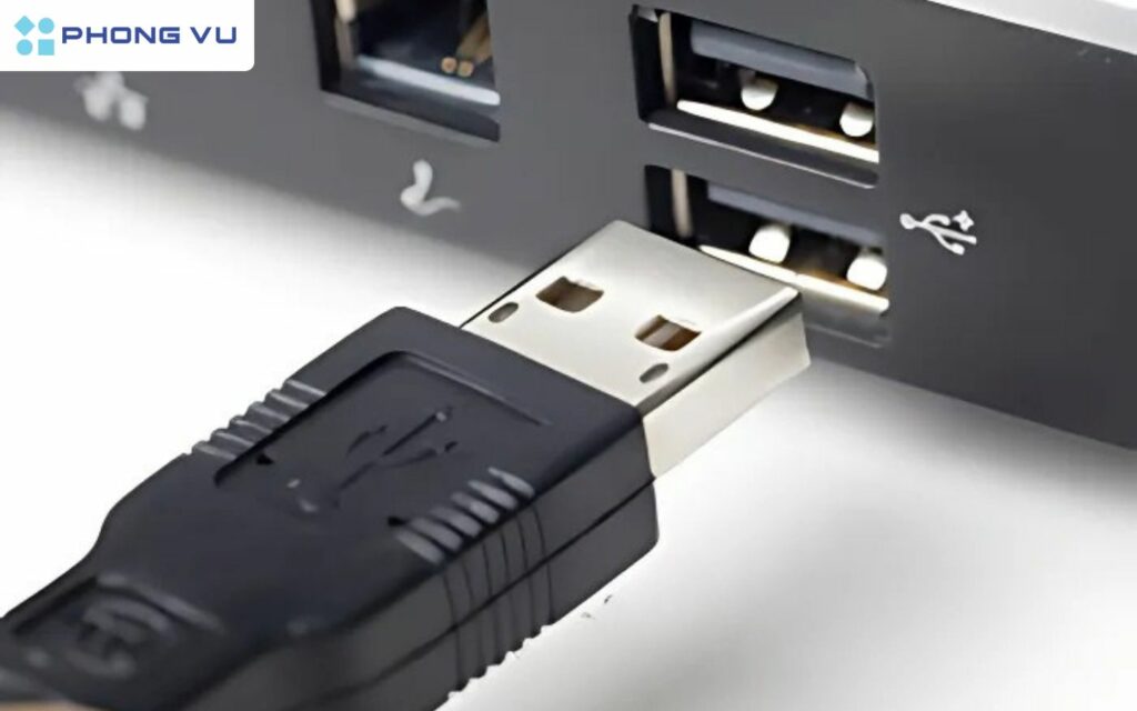 Máy tính laptop không nhận chuột: Tại sao và cách sửa lỗi 1 Cổng USB có thể bị lỏng, hỏng, bám bụi bẩn, hoặc không đủ nguồn điện nên không nhận chuột