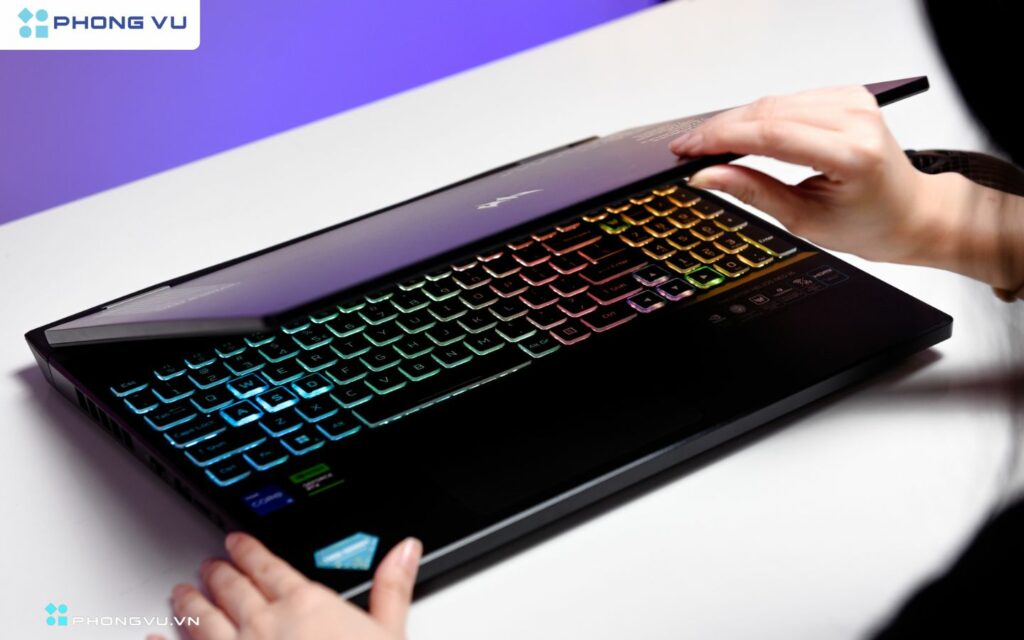 Công nghệ AeroBlade 3D thế hệ thứ 5 và keo tản nhiệt kim loại lỏng hoạt động rất hiệu quả