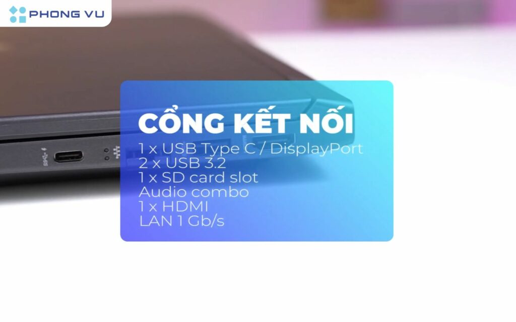  Điểm trừ lớn nhất trong thiết kế cổng kết nối của Victus 15 là vị trí của chún