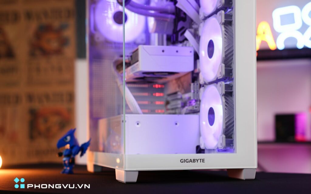 AORUS WATERFORCE X II 360 ICE là hệ thống tản nhiệt nước AIO cao cấp với radiator 360mm và ba quạt RGB