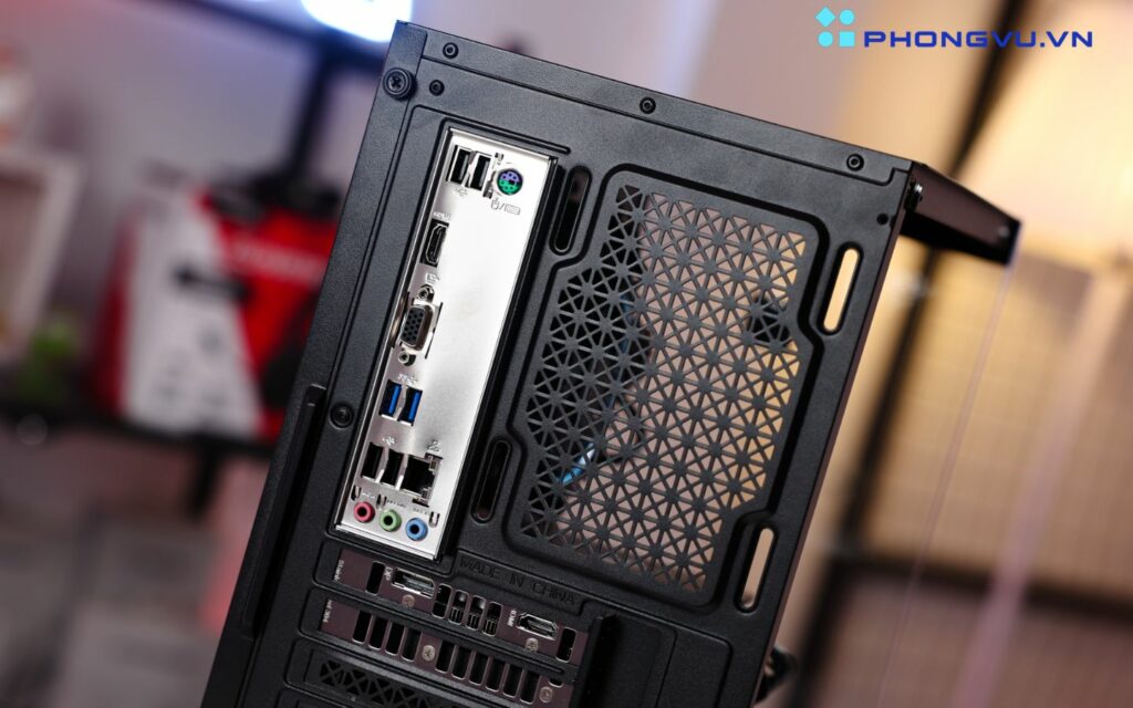 Apollo E007 hoạt động mượt mà nhờ SSD NVMe và CPU 4 nhân