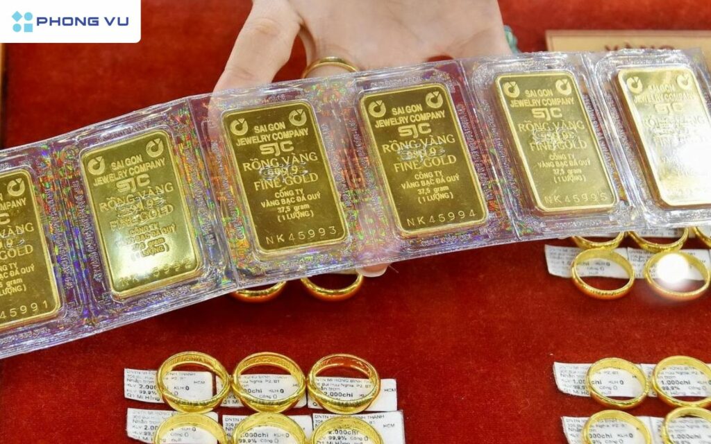 Giá vàng tăng chóng mặt do bất ổn chính trị ở nhiều quốc gia