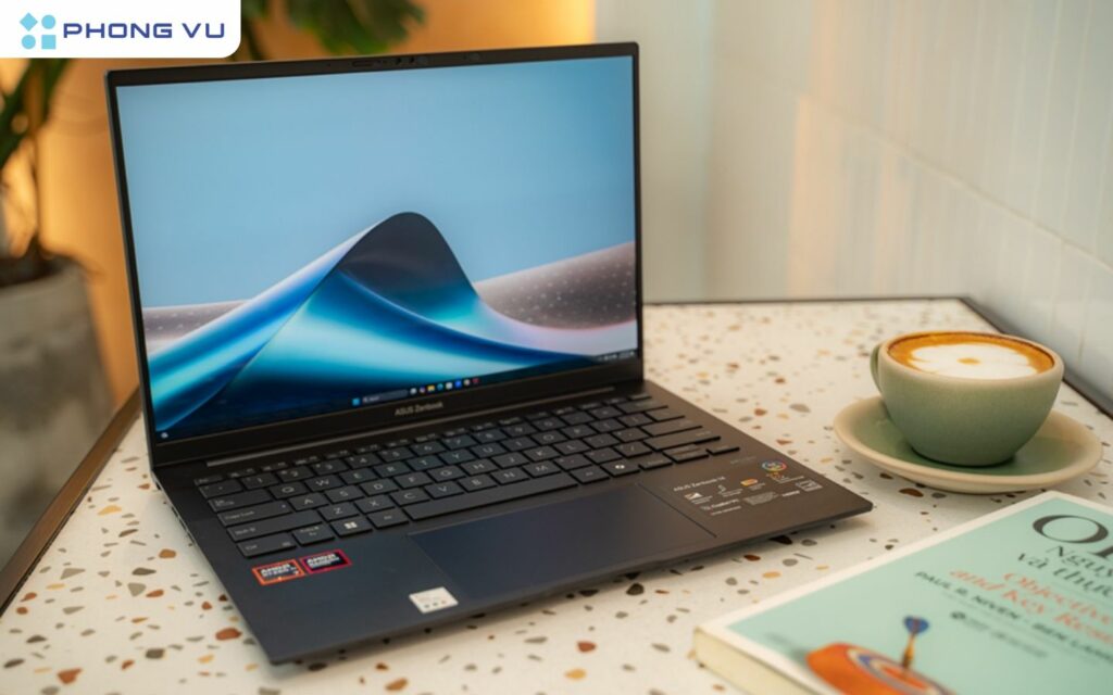 Màn hình Lumina OLED 3K 120Hz của Zenbook 14 năm 2025 được nâng cấp với độ phân giải 2880x1800