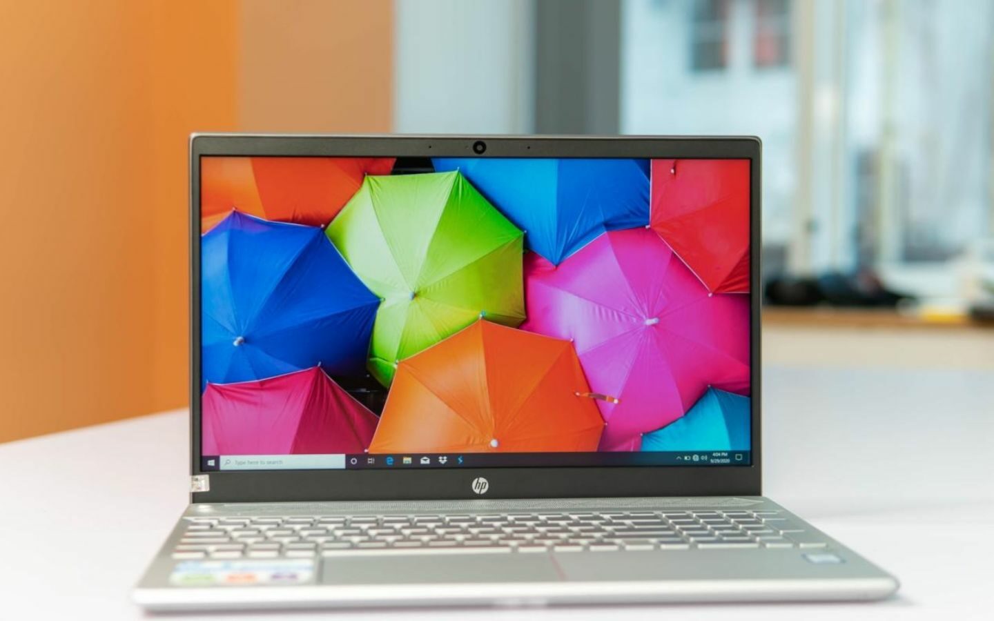 Top 10+ laptop dưới 15 triệu đáng mua cho sinh viên 2026 2 Laptop HP 240R G9 sở hữu thiết kế gọn nhẹ cho sinh viên