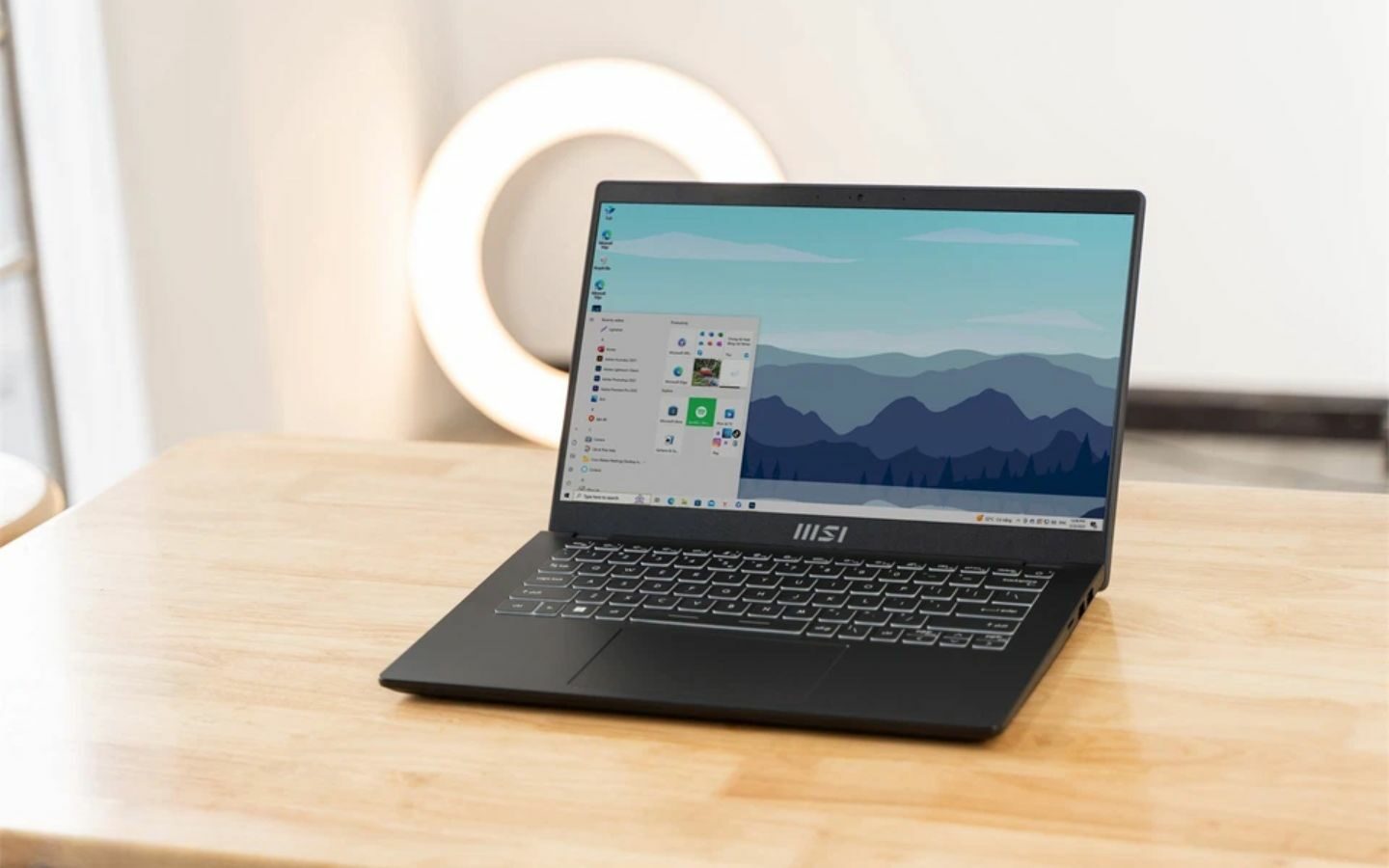 Top 10+ laptop dưới 15 triệu đáng mua cho sinh viên 2026 6 MSI Modern 14 mang phong cách hiện đại, phù hợp học tập và làm việc