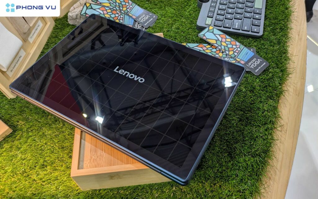 Laptop Lenovo Yoga Solar