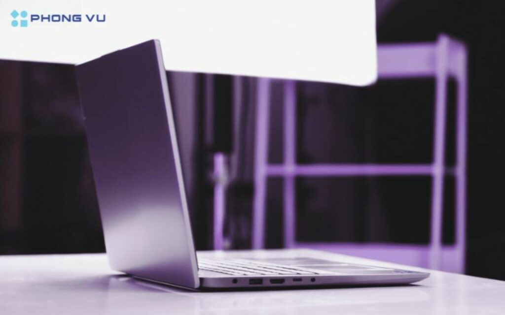 Laptop văn phòng core i5 Lenovo IdeaPad Slim 3 15IAH8 - 83ER000FVN