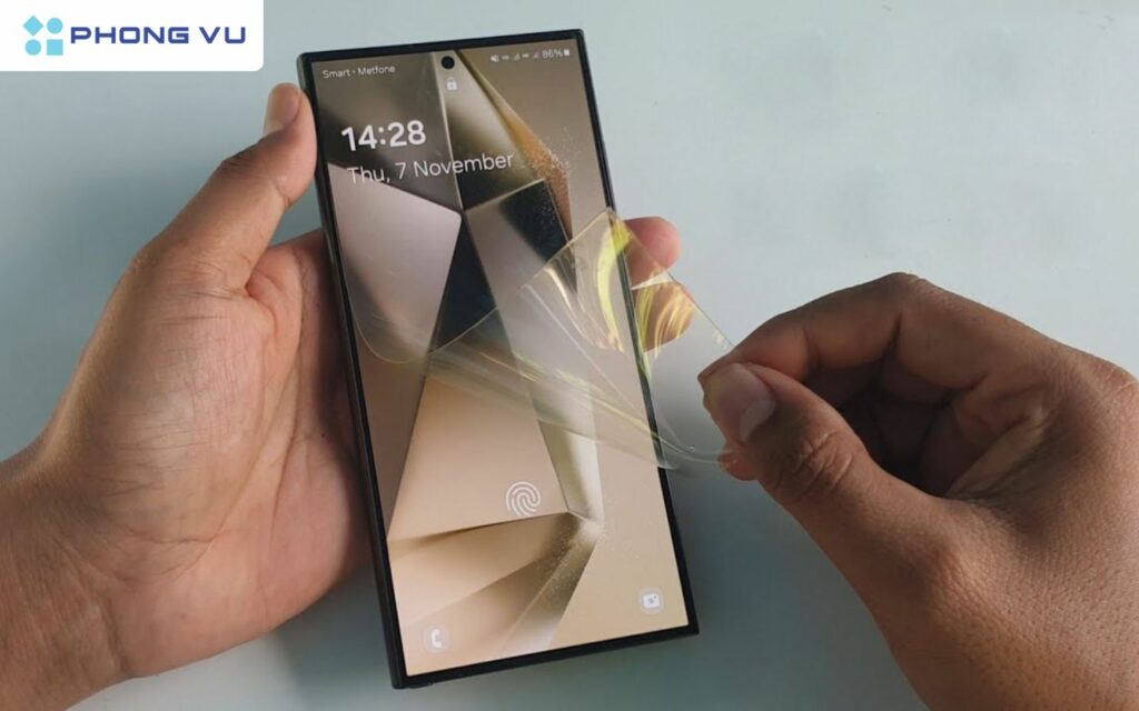 Tháo kính cường lực để kiểm tra cảm ứng