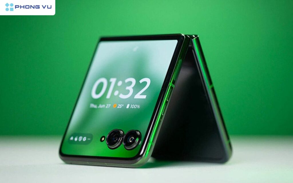 Điện thoại Motorola màn hình cuộn