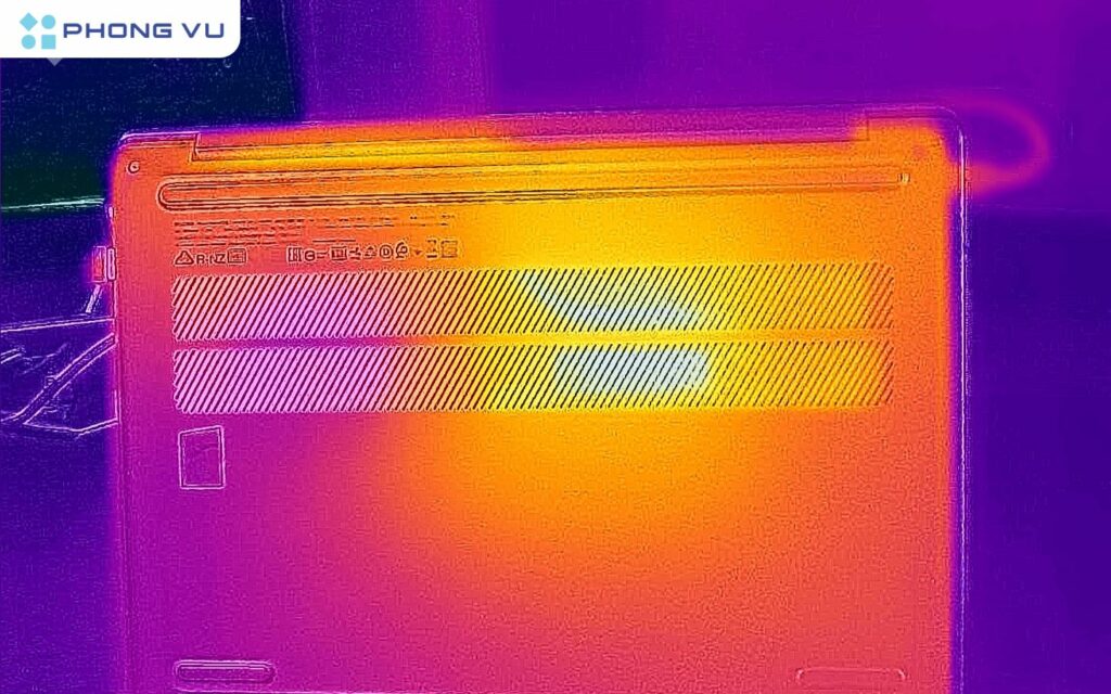 Nhiệt độ mặt dưới Lenovo IdeaPad Slim 5 14IMH9 tối đa là 48°C