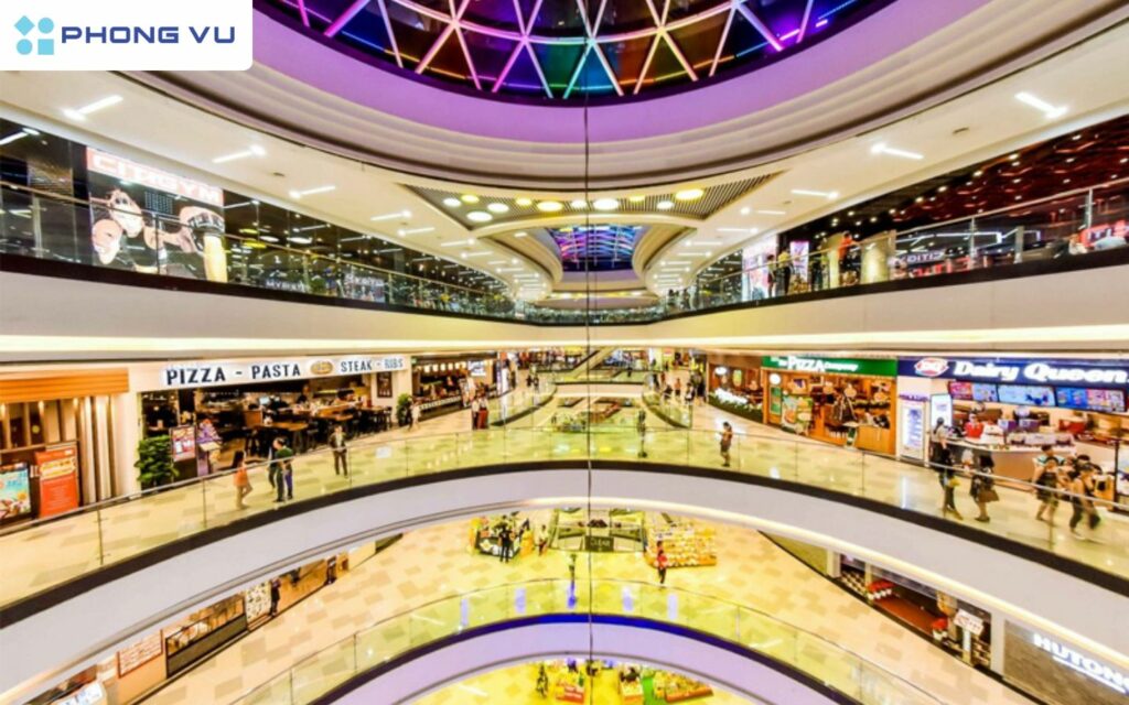 Các Trung tâm Thương Mại mua sắm, giải trí hiện đại với nhiều thương hiệu và dịch vụ.
