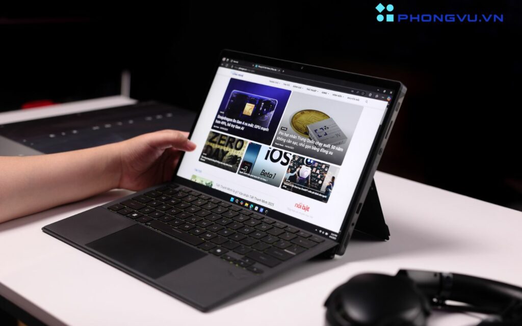 ASUS ROG Flow Z13 đã ghi điểm tuyệt đối với mình nhờ thiết kế đậm chất tương lai