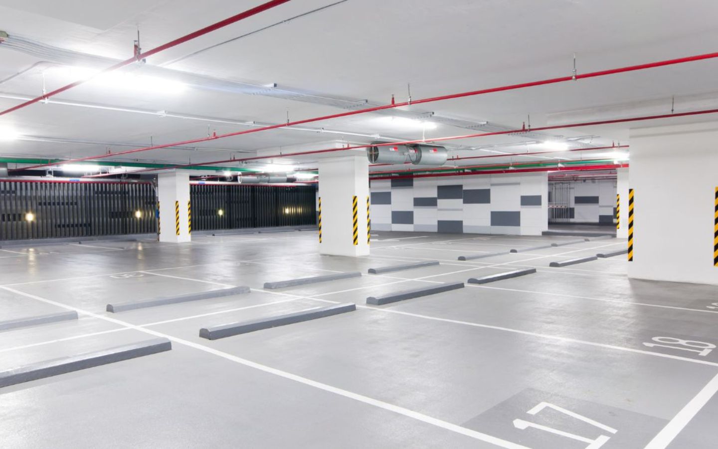 Bãi gửi xe tại Vincom Center Đồng Khởi (Nguồn: Internet)