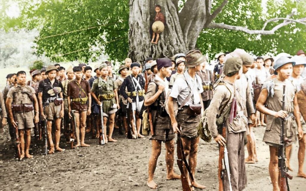 "Đại đội Việt - Mỹ" làm lễ xuất quân ở Tân Trào, trong những ngày Cách mạng Tháng Tám năm 1945