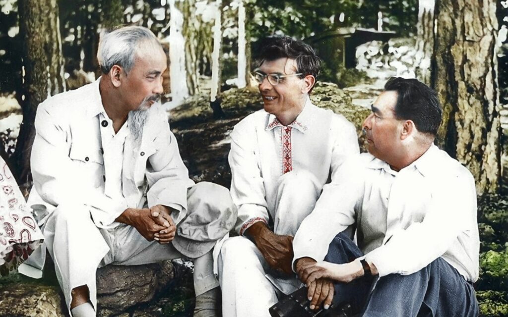 Bác Hồ trong chuyến thăm đến Liên Xô vào năm 1959