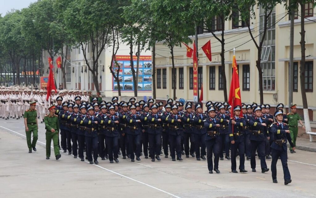 Tập luyện cho buổi diễu binh, diễu hành 30/4