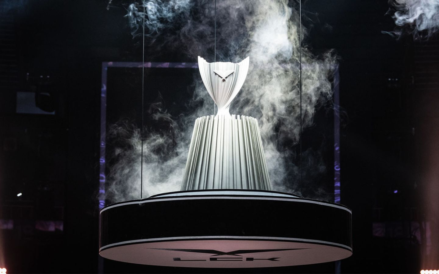 Chiếc cup huyền thoại của giải đấu LCK LMHT