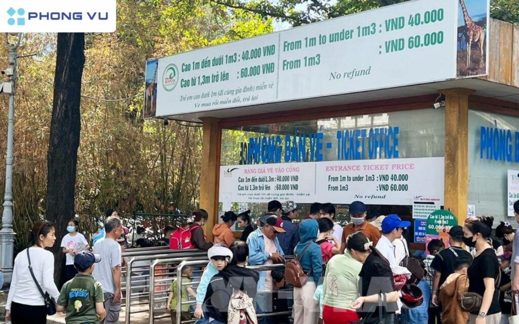 Người dân đi du lịch vào kỳ nghỉ lễ