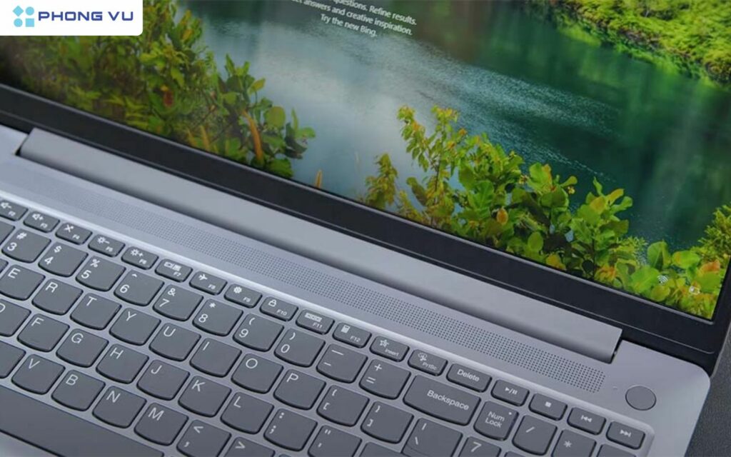 Aspire 7 với i5-12450H là “người bạn đồng hành” đáng tin, xử lý tốt từ tài liệu đến phân tích dữ liệu. 