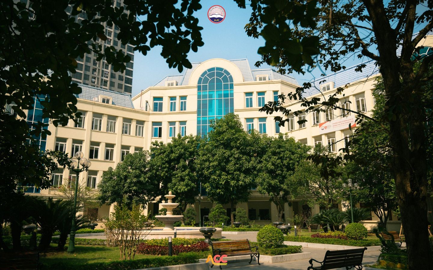 Tổng quan về học bổng tại AJC