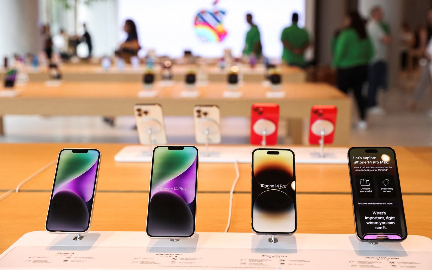 Apple chọn Ấn Độ, Việt Nam làm trung tâm sản xuất cho thị trường Mỹ.