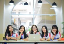 Điểm chuẩn Đại học Kinh tế TPHCM (UEH) năm 2025 chính thức