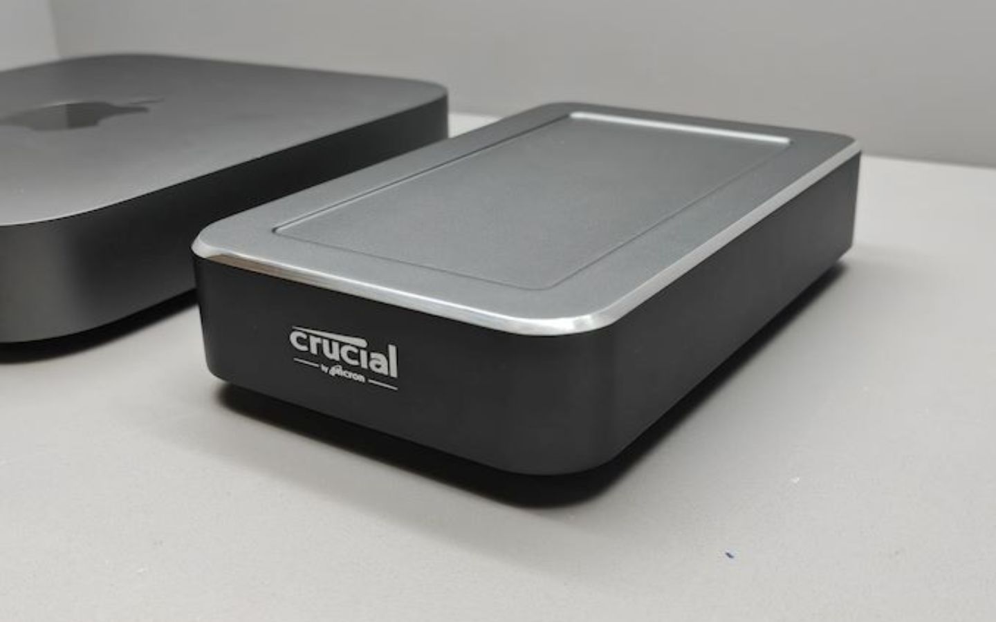 SSD di đông với giao diện USB4 
