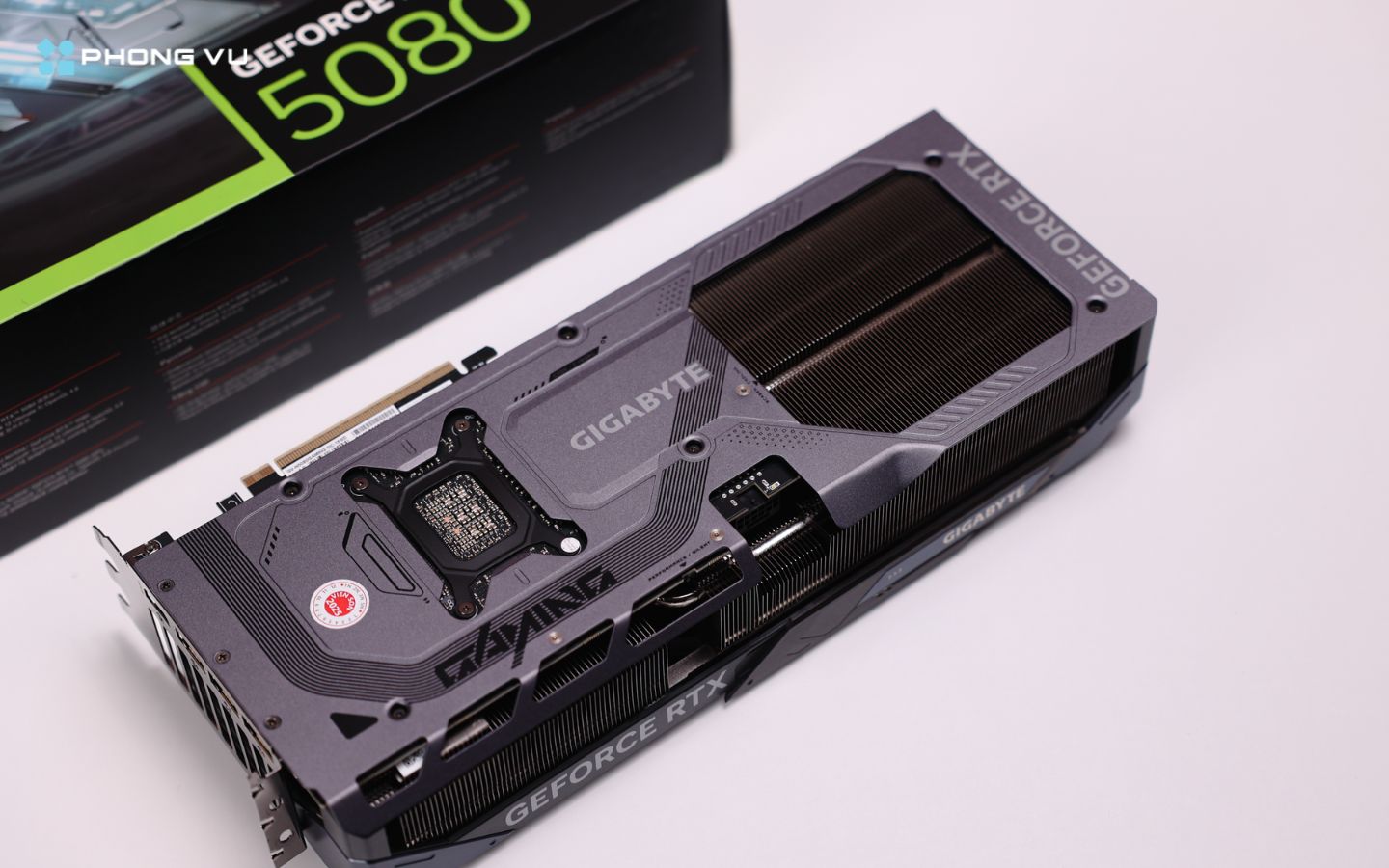 Gigabyte RTX 5080 GAMING OC 16GB được trang bị sức mạnh ấn tượng nhờ kiến trúc Blackwell 