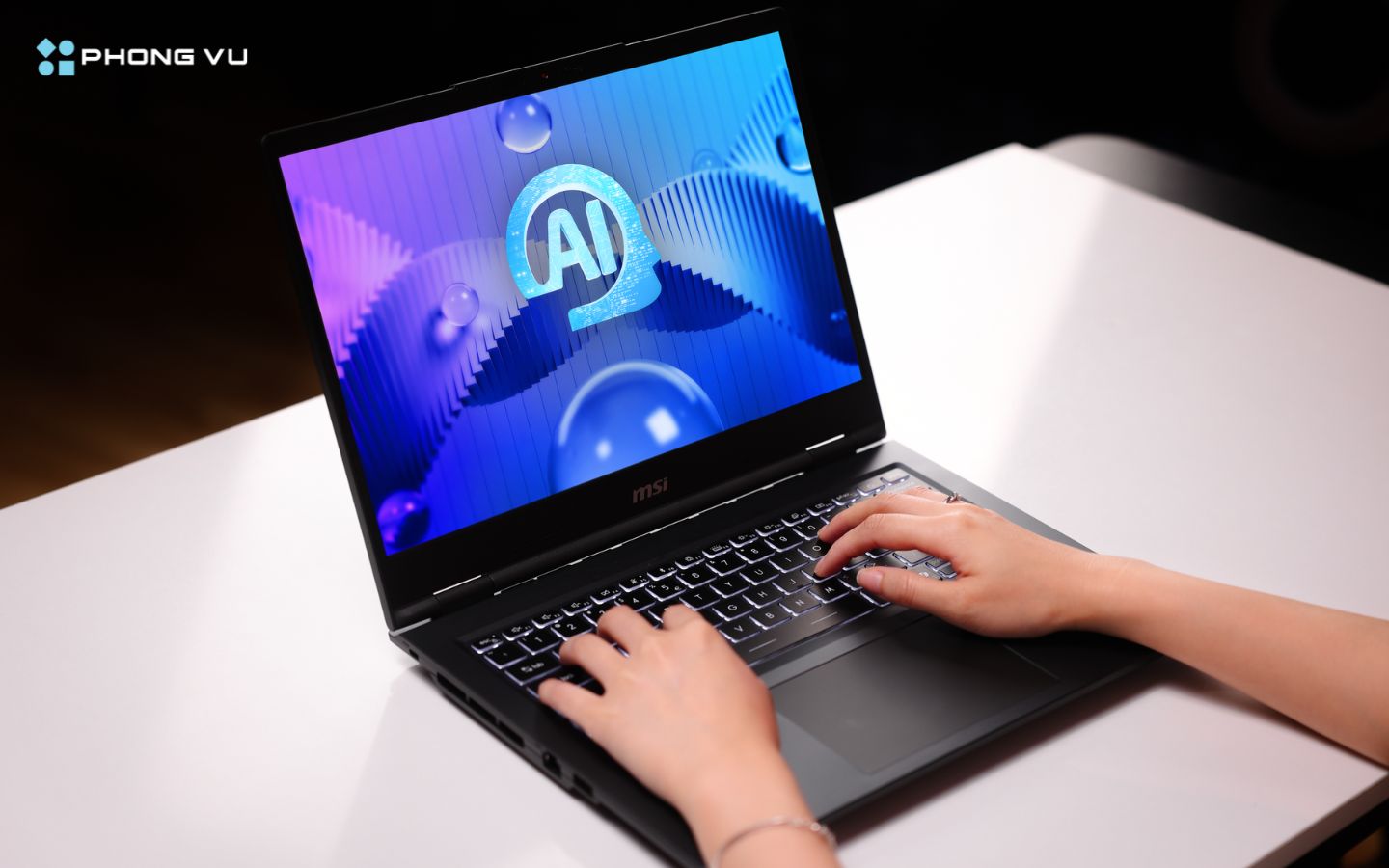 Bàn phím của Venture 14 AI A1M mang lại trải nghiệm gõ phím thoải mái