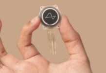 Neuralink: Người đàn ông bị liệt làm video đăng YouTube chỉ bằng suy nghĩ