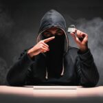 nguoi-viet-to-mo-thich-chia-se-cach-hack-len-mang-1