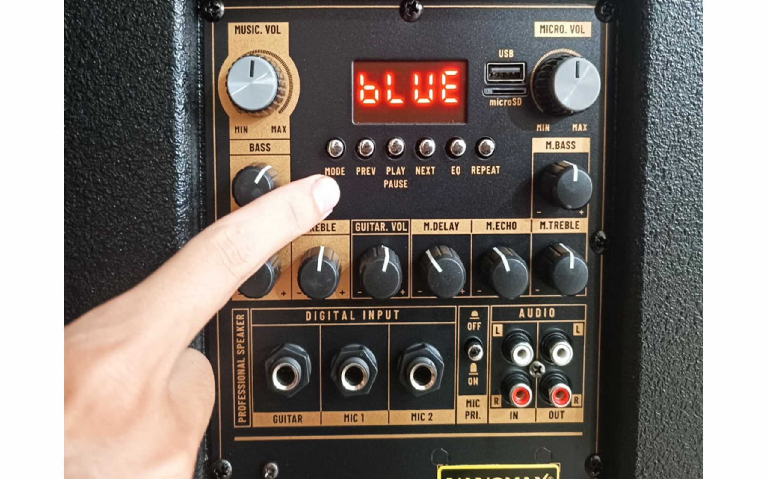 Bật chế độ Bluetooth trên loa