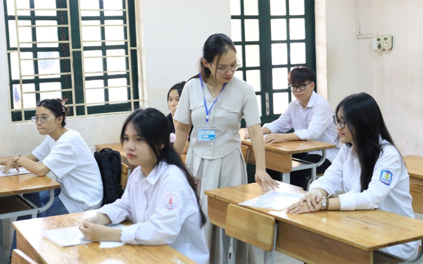 Các sĩ tử trước giờ làm bài thi