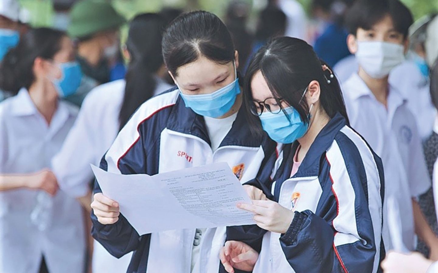 Môn Vật Lý được tổ chức thi theo hình thức trắc nghiệm khách quan trên giấy