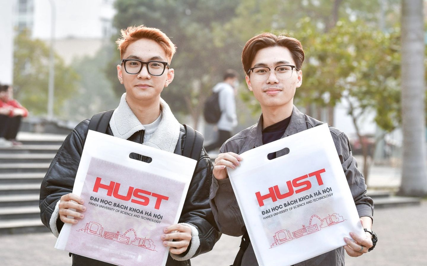 Học phí Đại học Bách khoa Hà Nội so với 2 trường cùng phân khúc