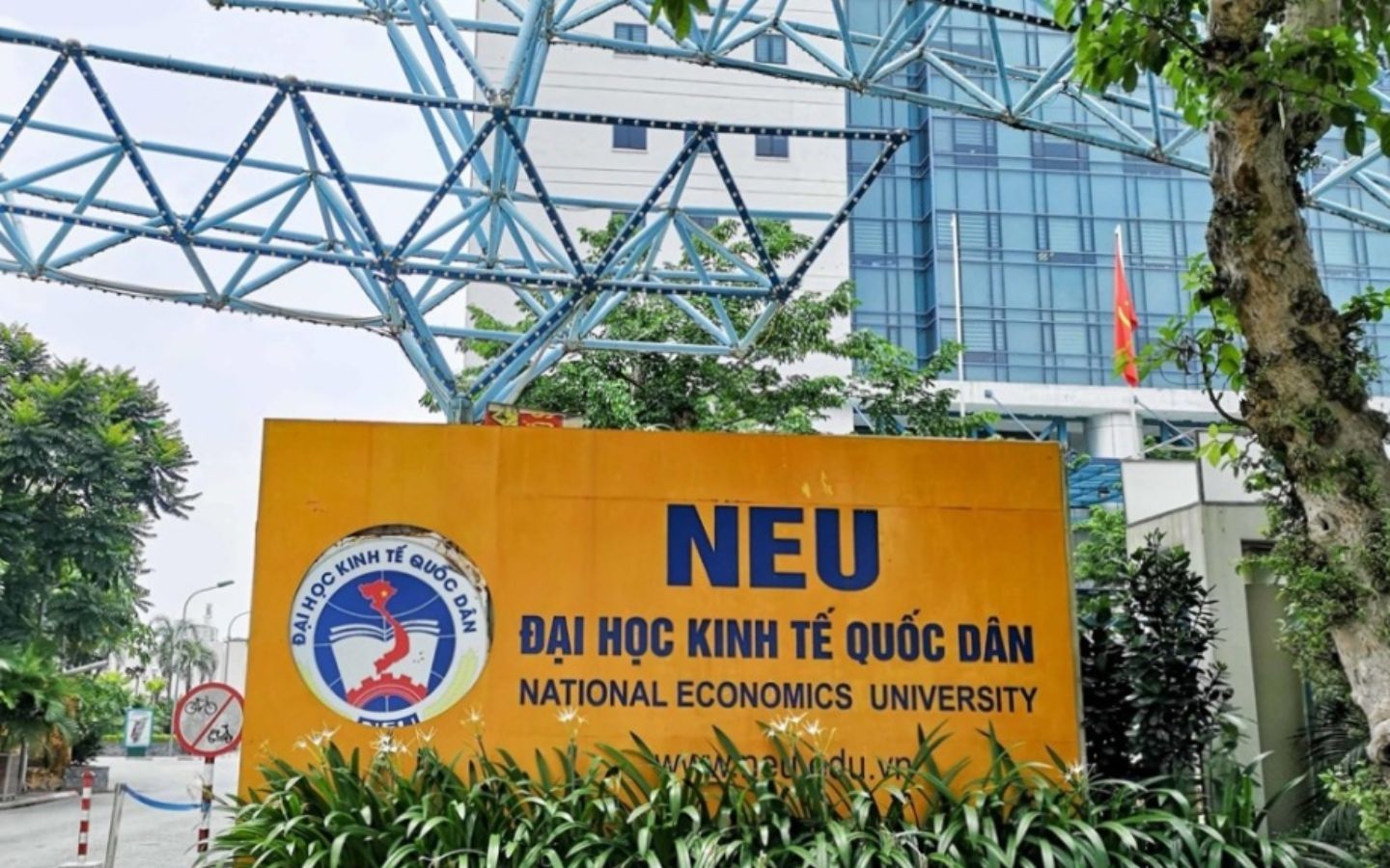 Học phí Đại học Kinh tế Quốc dân (NEU) 2025