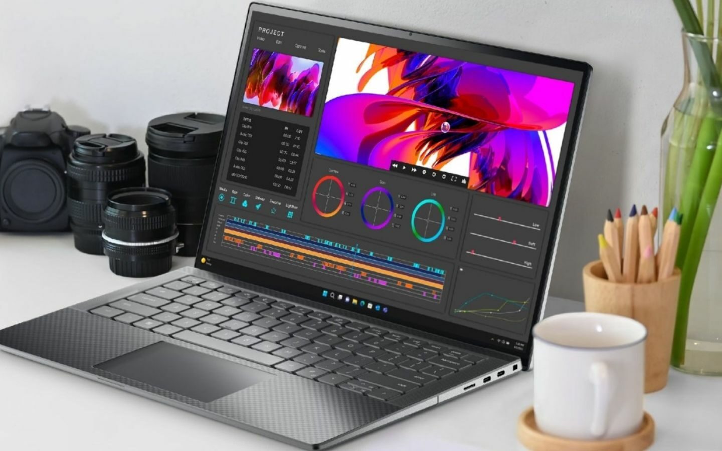 Kinh nghiệm mua laptop cho sinh viên chi tiết từ A-Z 13 Laptop chuyên dành cho công việc thiết kế đồ họa với màn hình chuẩn màu