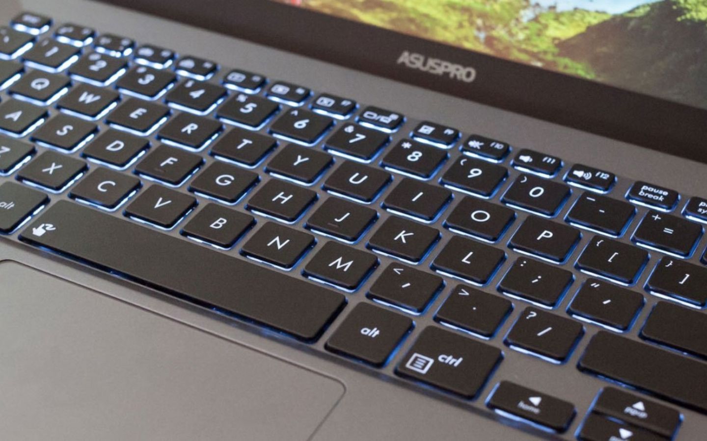 Bạn cần kiểm tra lại kỹ lưỡng sau khi thay nút bàn phím laptop